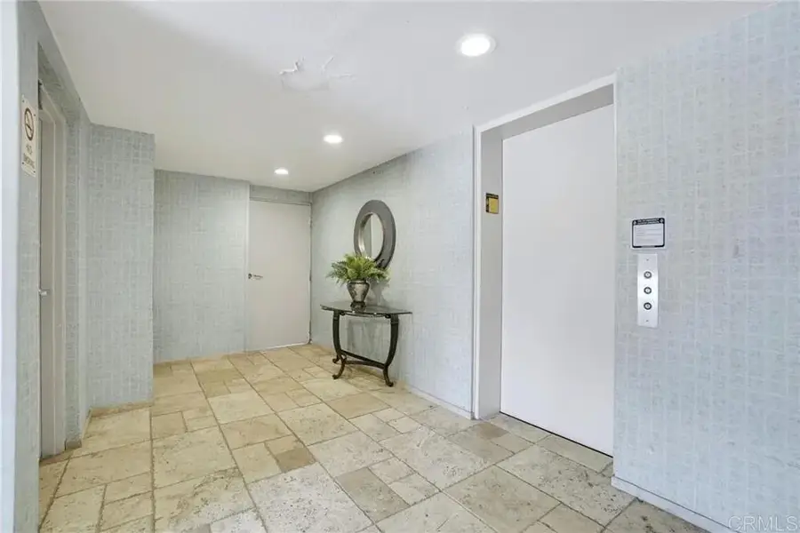 680 Grand Avenue #204, Long Beach, CA 90814 - #3