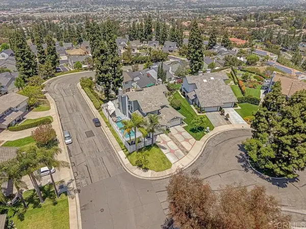 6098 E Silverspur Trail, Anaheim Hills, CA 92807