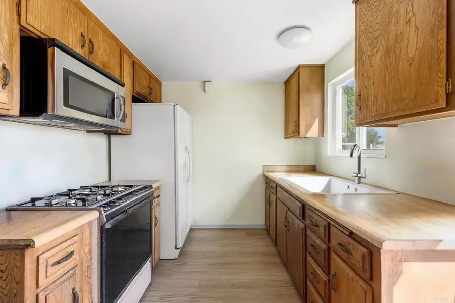 643 Hillward St., Escondido, CA 92027 - #2