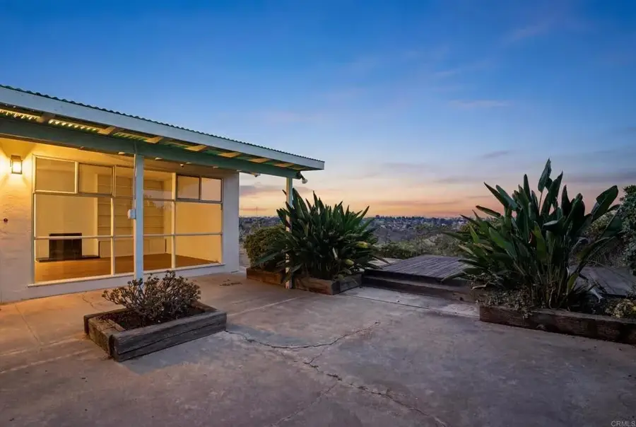 2689 Cowley Way, San Diego, CA 92110 - #3