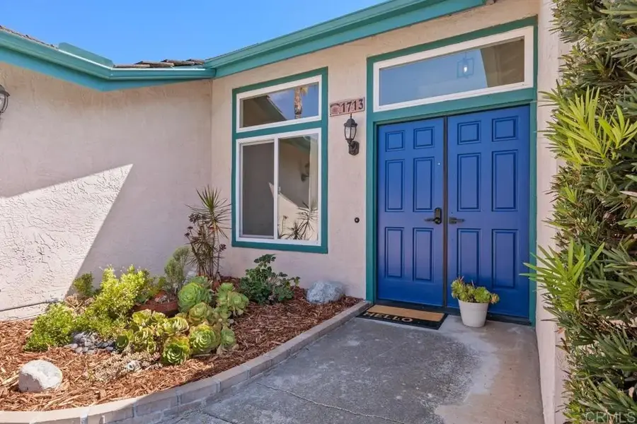 1713 W Country Club Lane, Escondido, CA 92026 - #2