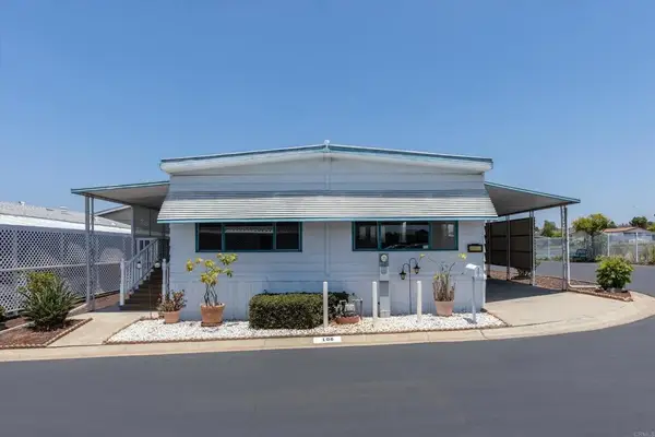 1010 E Bobier #106, Vista, CA 92084