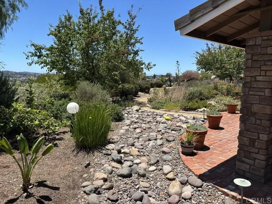 1825 Kent Place, Vista, CA 92084 - #3