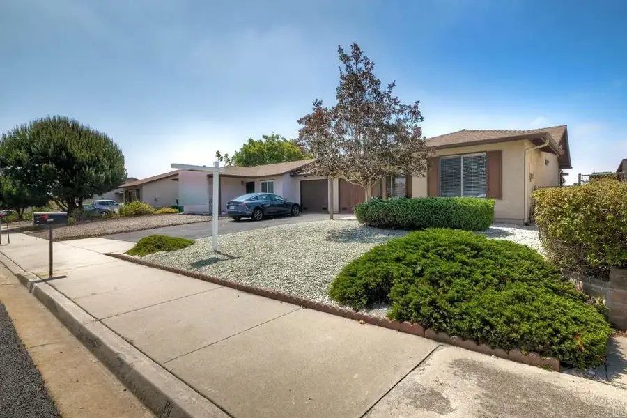 4545 Golden Ridge Dr, Oceanside, CA 92056 - #2