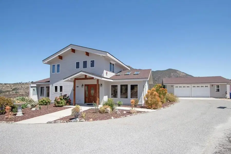 2670 Vista Del Rio, Fallbrook, CA 92028 - #2