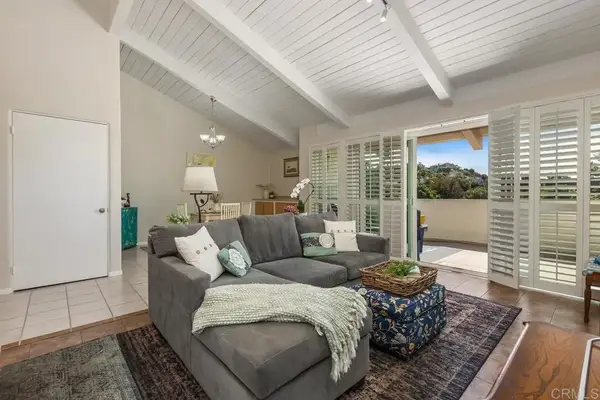7512 Viejo Castilla Way #22, Carlsbad, CA 92009
