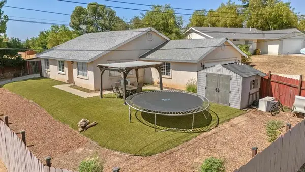 722 8th Street, Ramona, CA 92065