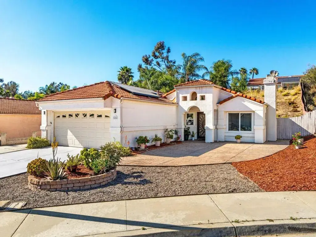 1484 Corte La Mantua, Escondido, CA 92026 - #1