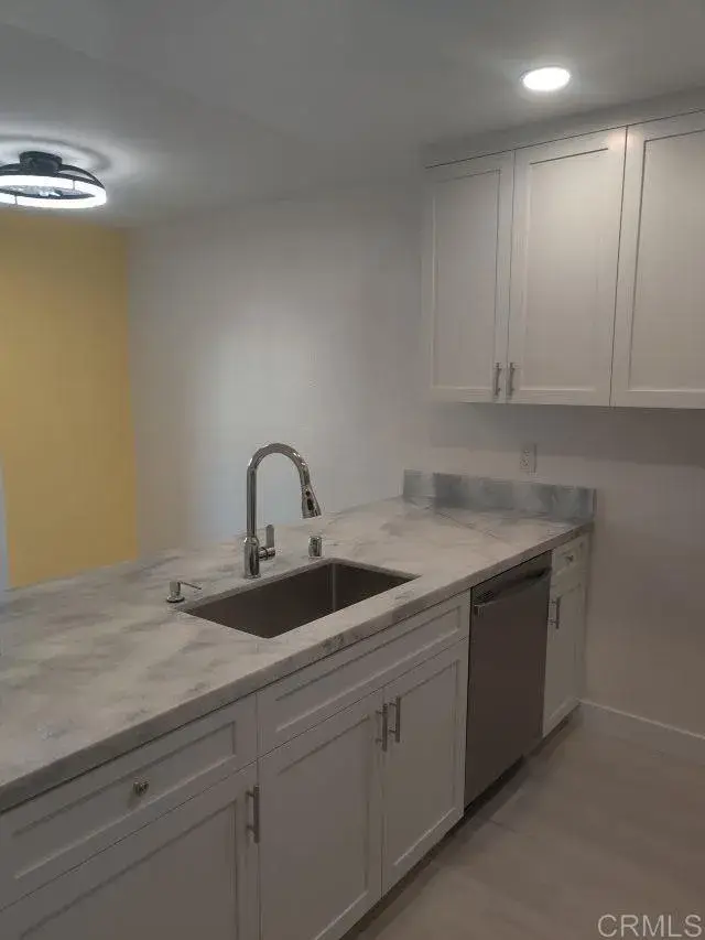 125 Candice Place, Vista, CA 92083 - #2