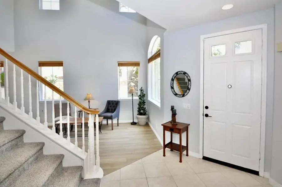 1015 Via Reata, Vista, CA 92081 - #2