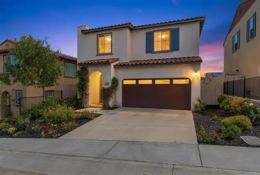 887 Brookdale Drive, Vista, CA 92081 - #2