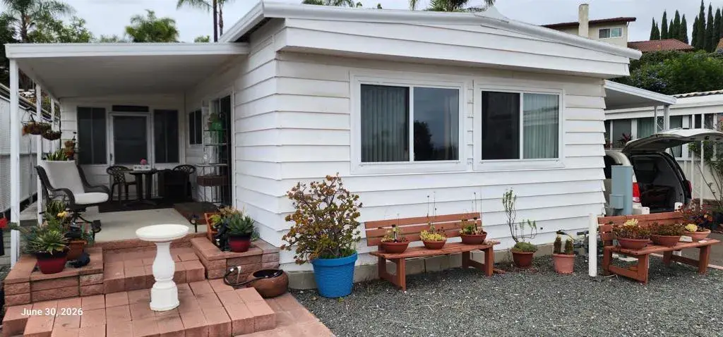 245 W Bobier Drive #06, Vista, CA 92083 - #1