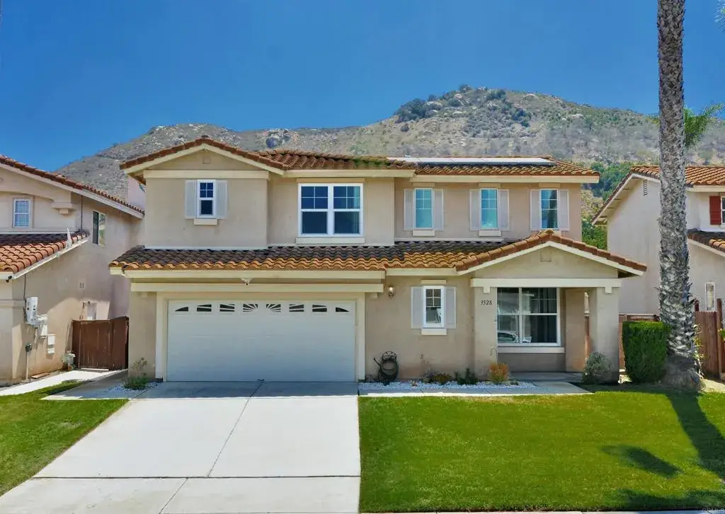 3528 Lake Shore Ave, Fallbrook, CA 92028 - #1