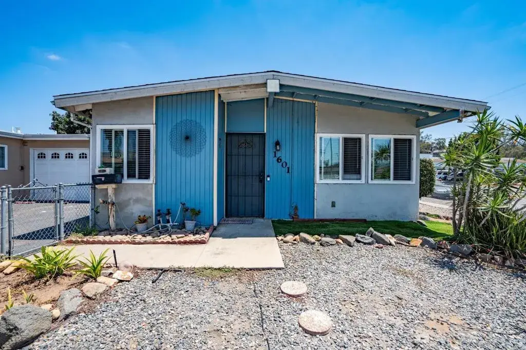 1601 Cherry Place, Escondido, CA 92027 - #1