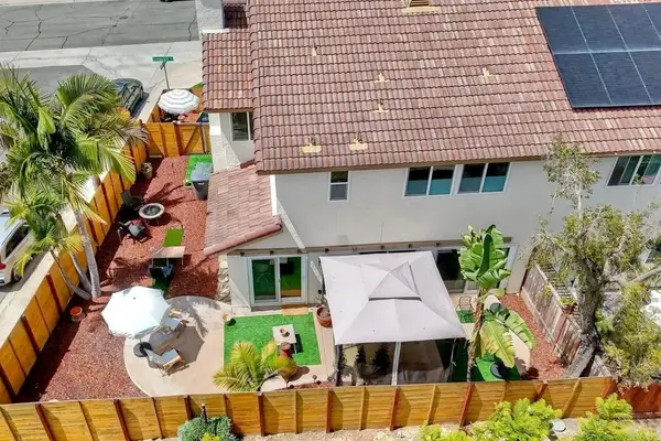 2422 Summerhill Drive, Encinitas, CA 92024