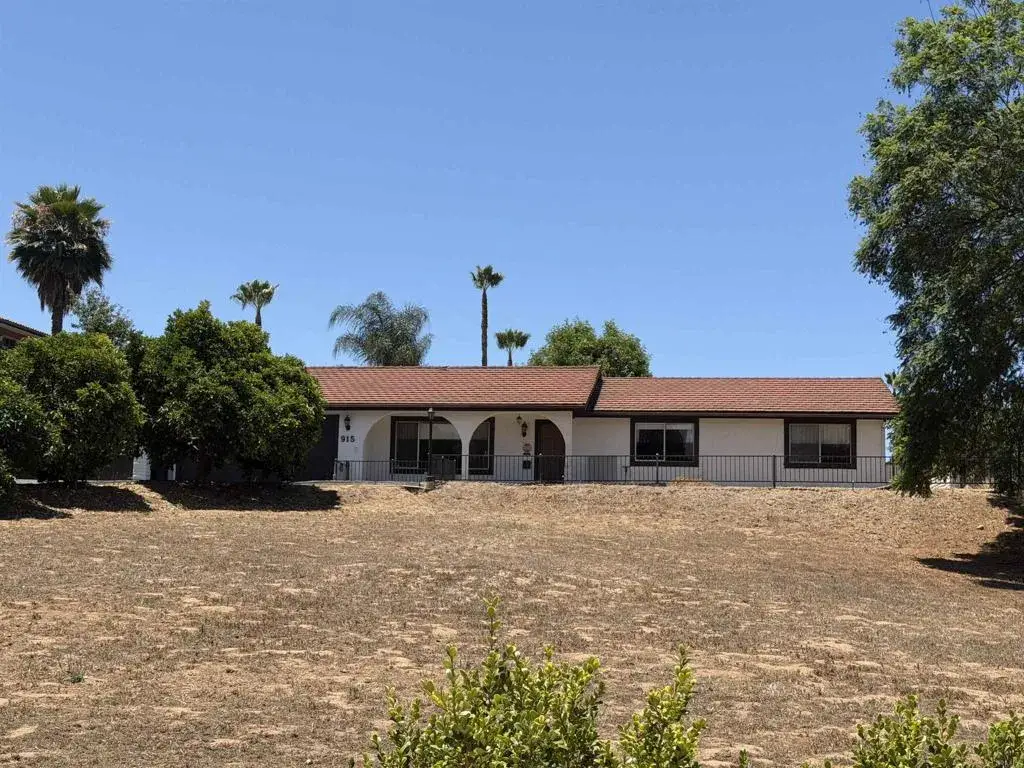 915 Moody Drive, Escondido, CA 92027 - #1