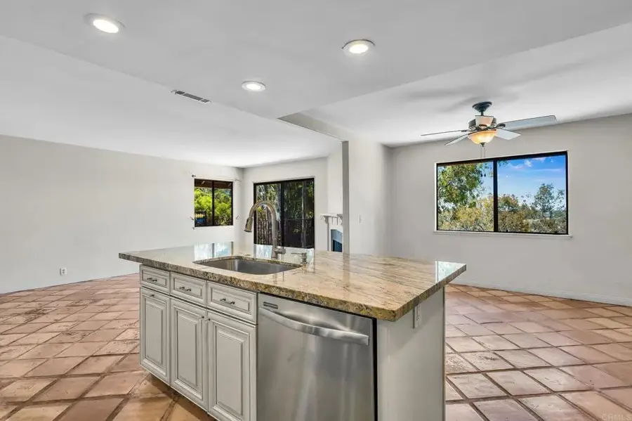 3036 Avenida Christina, Carlsbad, CA 92009 - #2