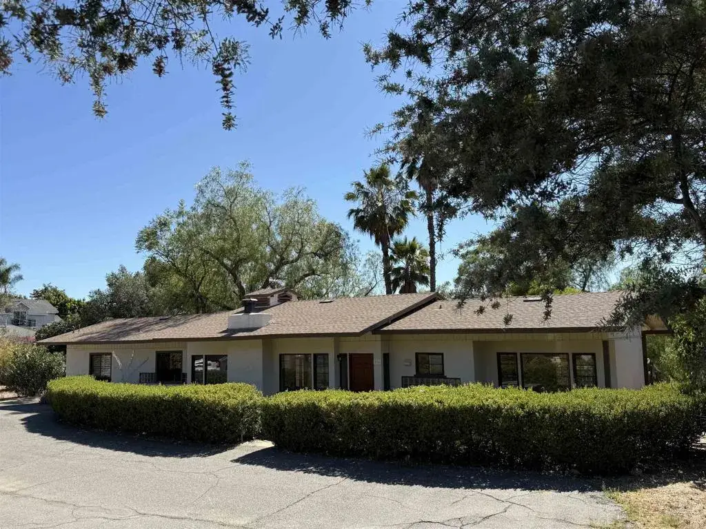 231 S Stage Coach Lane, Fallbrook, CA 92028 - #1