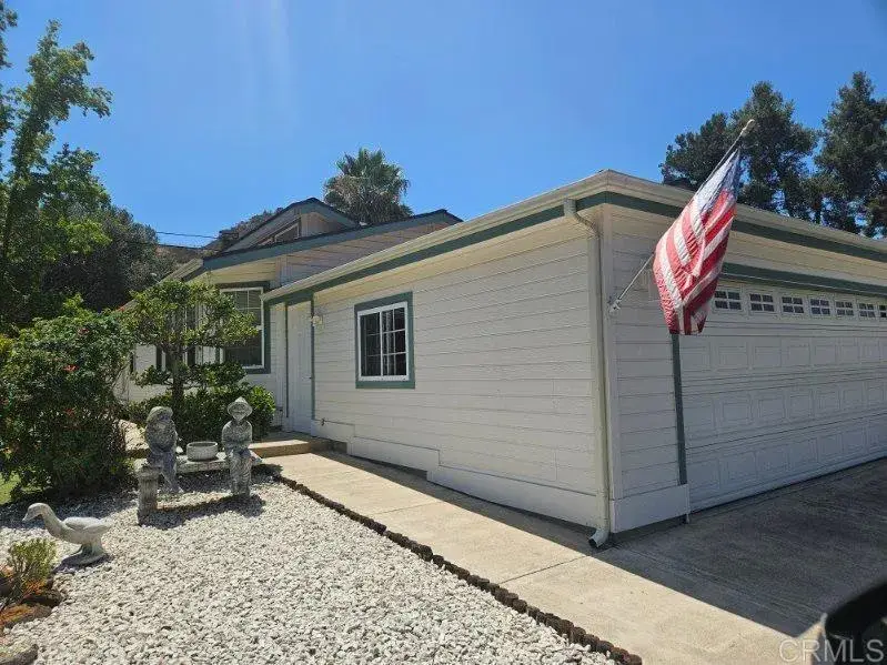 8975 Lawrence Welk Drive #5, Escondido, CA 92026 - #3