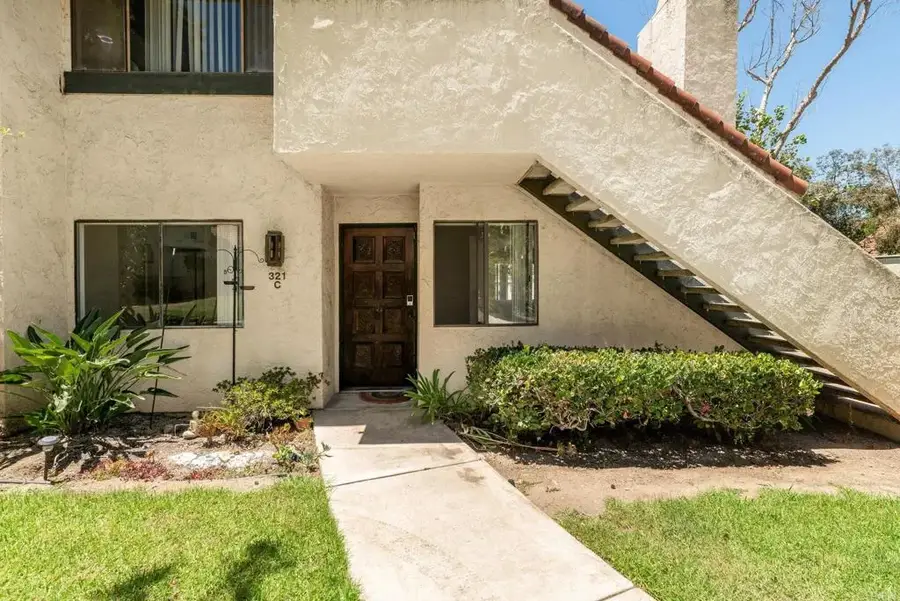 321 N Melrose #C, Vista, CA 92083 - #2