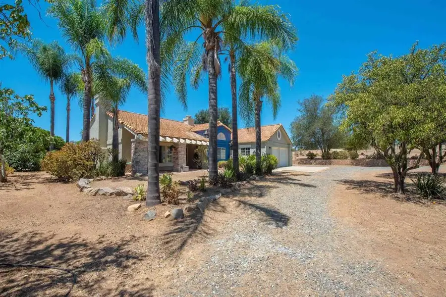 15950 Mactan Ln, Valley Center, CA 92082 - #2
