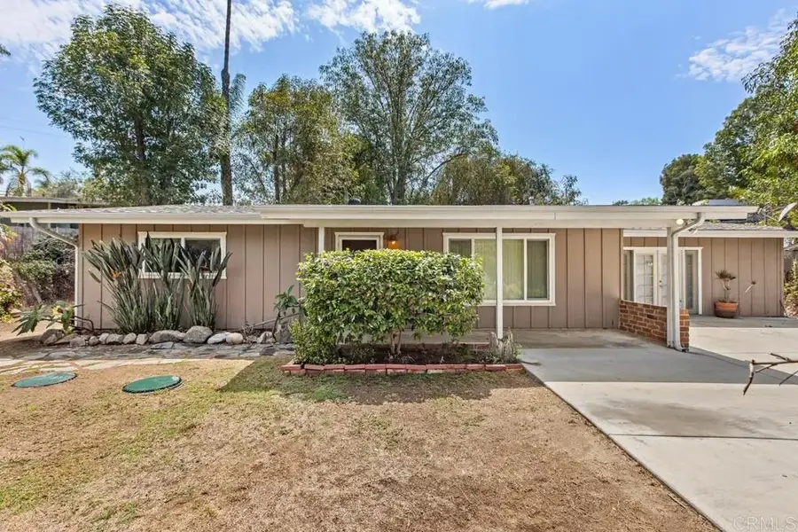2128 Bautista Ave, Vista, CA 92084 - #2