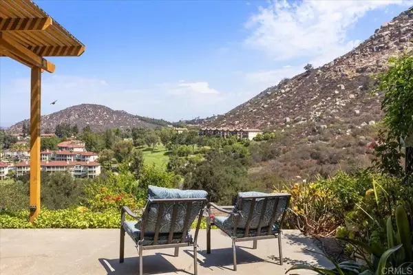 8975 Lawrence Welk Dr #141, Escondido, CA 92026