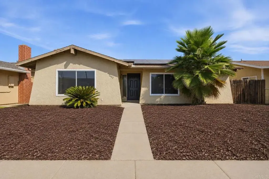 1682 E Washington Avenue, Escondido, CA 92027 - #1