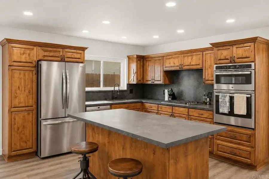 1682 E Washington Avenue, Escondido, CA 92027 - #2
