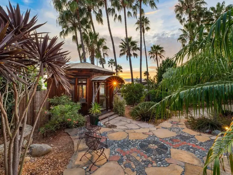 890 Passiflora Avenue, Encinitas, CA 92024 - #2