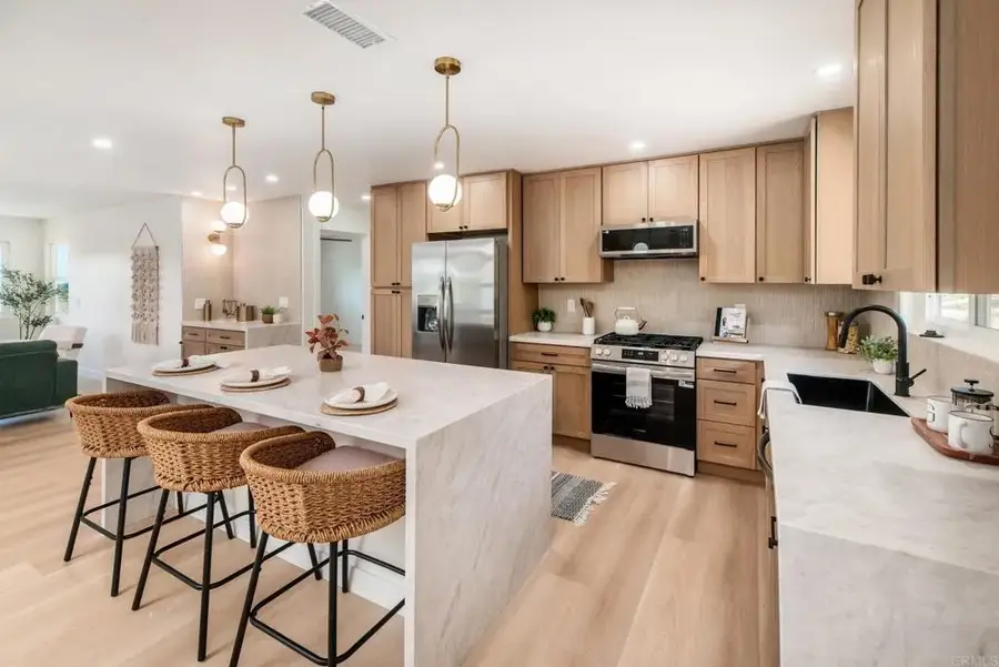 2430 Sunflower, Vista, CA 92083 - #3