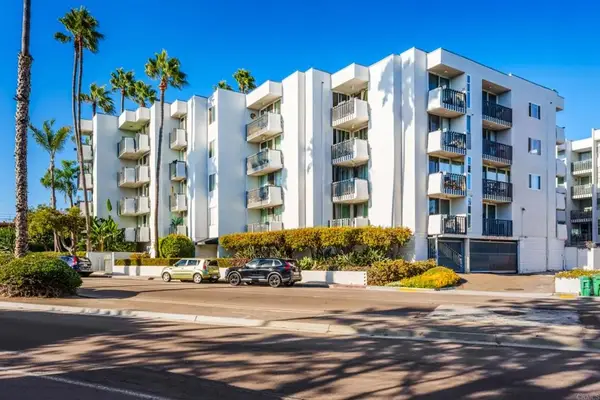 727 Sapphire Street #208, San Diego, CA 92109