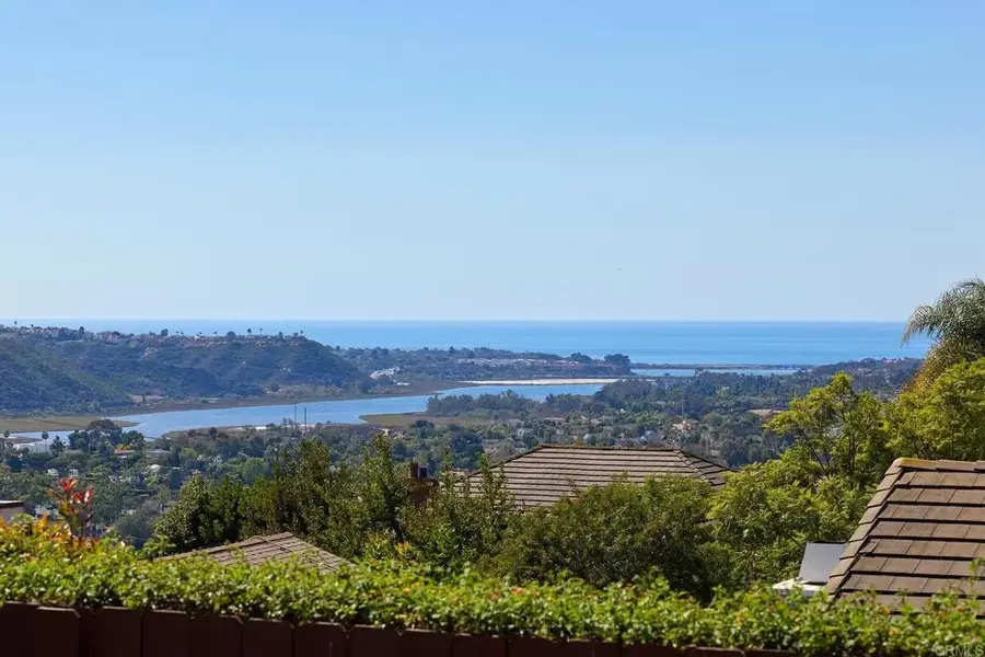 6811 Vianda Court, Carlsbad, CA 92009 - #3