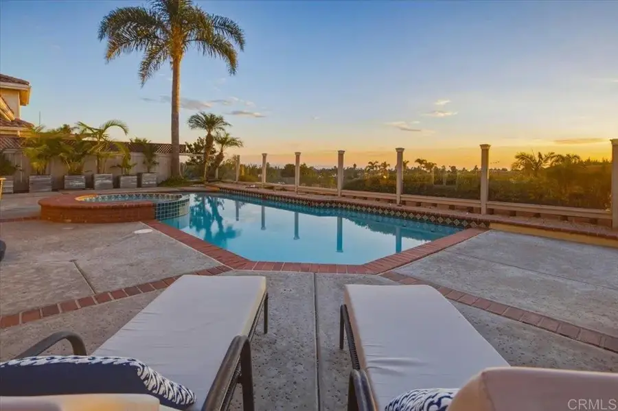 1588 Bella Vista Dr., Encinitas, CA 92024 - #3