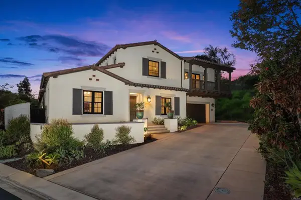 7922 Silvery Moon Ln, Rancho Santa Fe, CA 92067