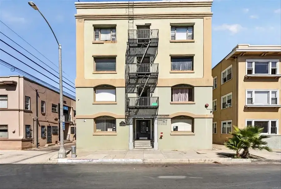 323 W 4th Street #211, Long Beach, CA 90802 - #2