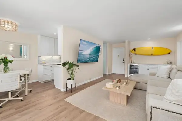 1855 Diamond Street #205, San Diego, CA 92109