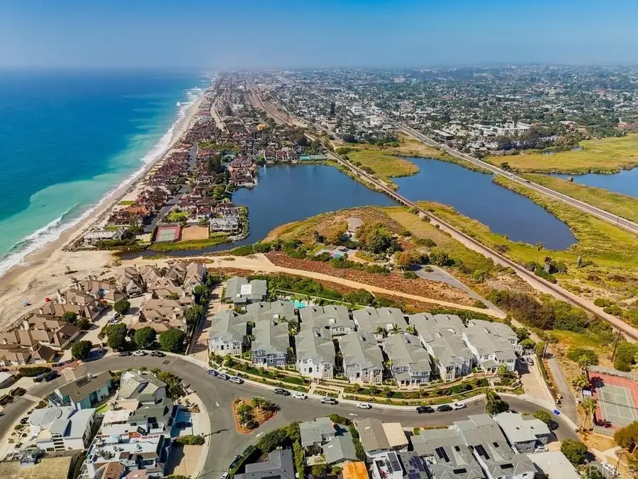 2389 Ocean Street, Carlsbad, CA 92008 - #2
