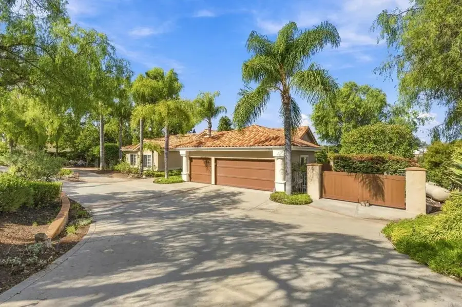 1753 Premier Street, Fallbrook, CA 92028 - #2