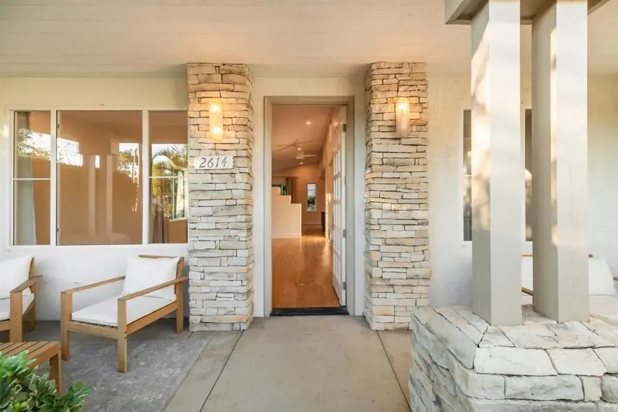 2614 Unicornio Street, Carlsbad, CA 92009 - #2