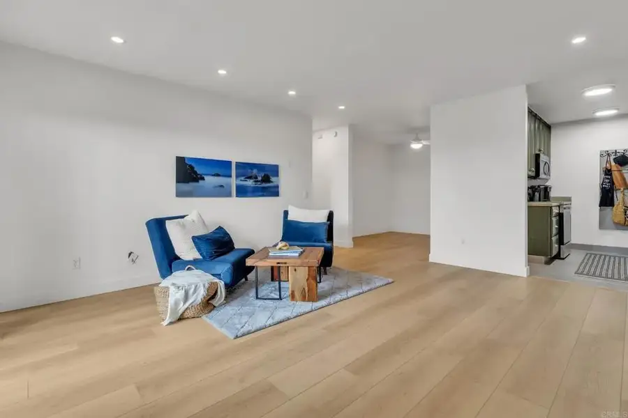 704 Regal Road #9C, Encinitas, CA 92024 - #3