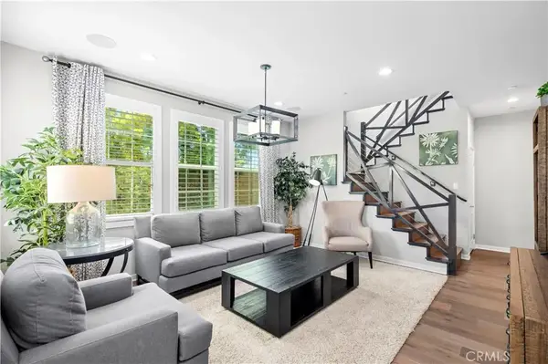 419 Aura Drive, Costa Mesa, CA 92626