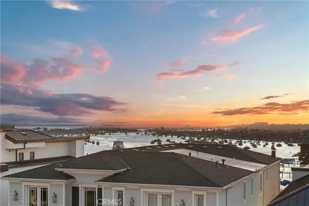 302 Carnation Avenue, Corona Del Mar, CA 92625 - Image #1