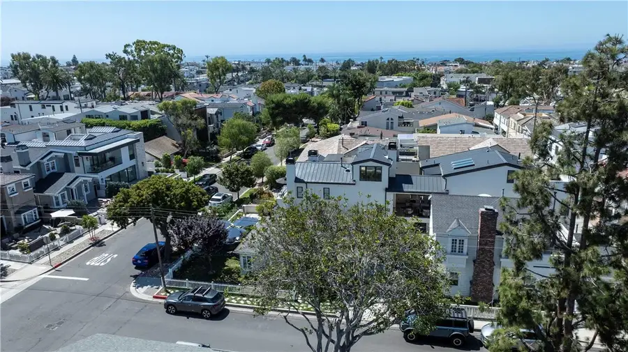 603 Larkspur, Corona Del Mar, CA 92625 - #3