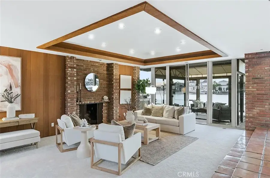 16611 Carousel Lane, Huntington Beach, CA 92649 - Image #3