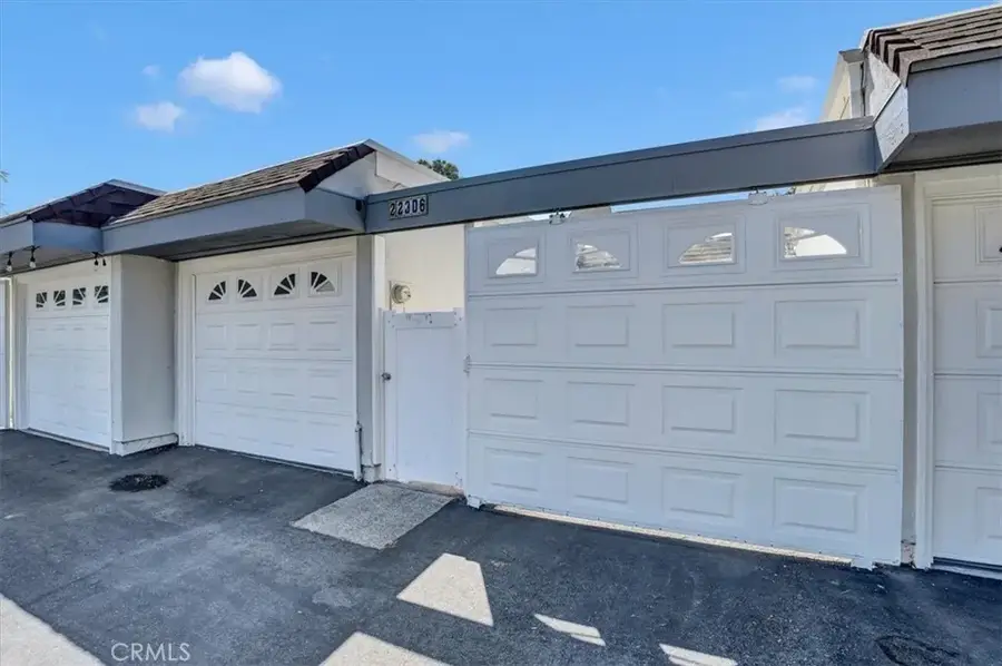 22306 Caminito Danubo, Laguna Hills, CA 92653 - Image #2