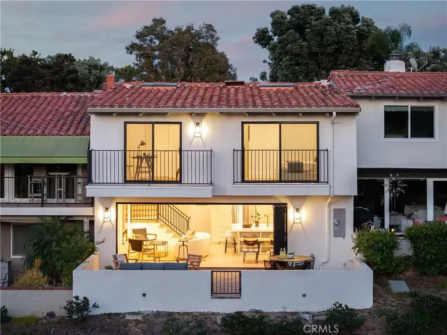 412 Vista Grande, Newport Beach, CA 92660 - Image #3