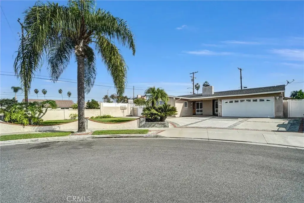 16502 Loire, Huntington Beach, CA 92647 - #1