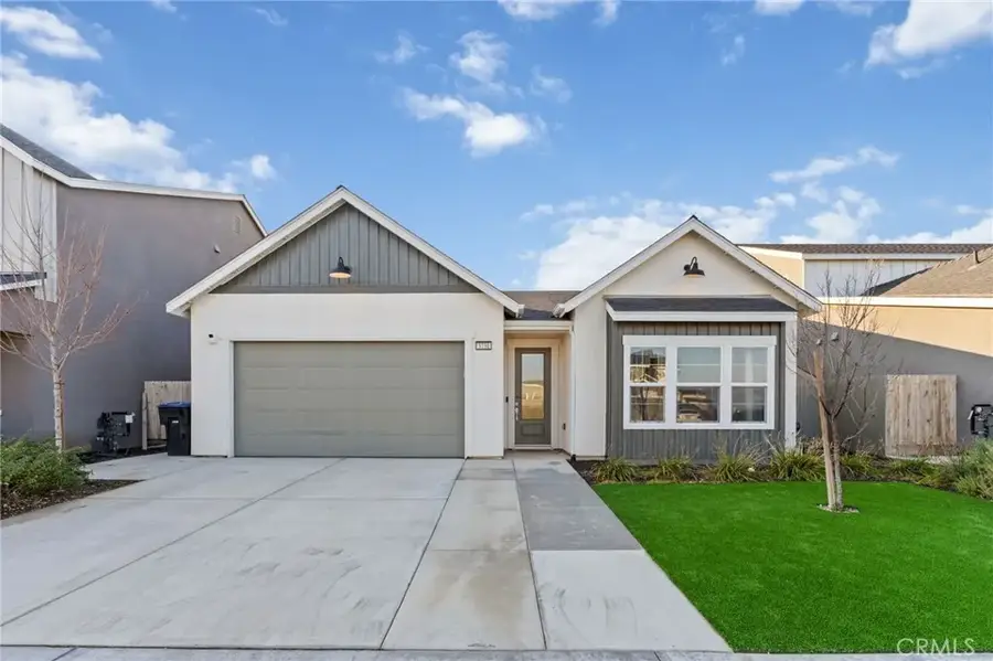 3731 N Summers Court, Visalia, CA 93291 - #2