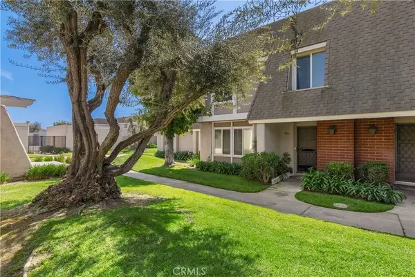 2157 W Essex Circle, Anaheim, CA 92804